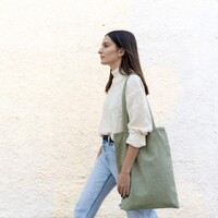 The original Olive Tote, for the minimalists. 20% off now in store or online at rainlab.gr

#athensgreece #youempowerme #ethicalfashion #onlinestore #shopathens #shoplocal #smallbusiness #supportsmallbusiness #handmade #producthighlight #totebag #minimalist