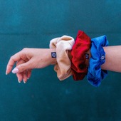 scrunchies for days.
check out 5€ offers now at rainlab.gr

#athensgreece #youempowerme #ethicalfashion  #onlinestore #shopathens #shoplocal #smallbusiness #handmade #producthighlight #slowfashion
